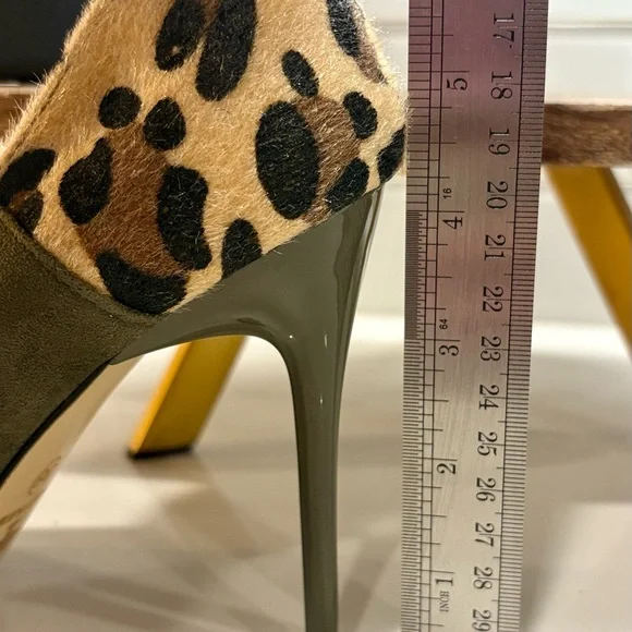 Elegant Olive Green Stiletto Heels with Leopard Print - Sz UK 38/US 7 - Picture 4 of 8
